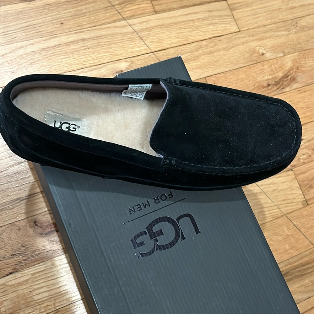 UGG slippers for men